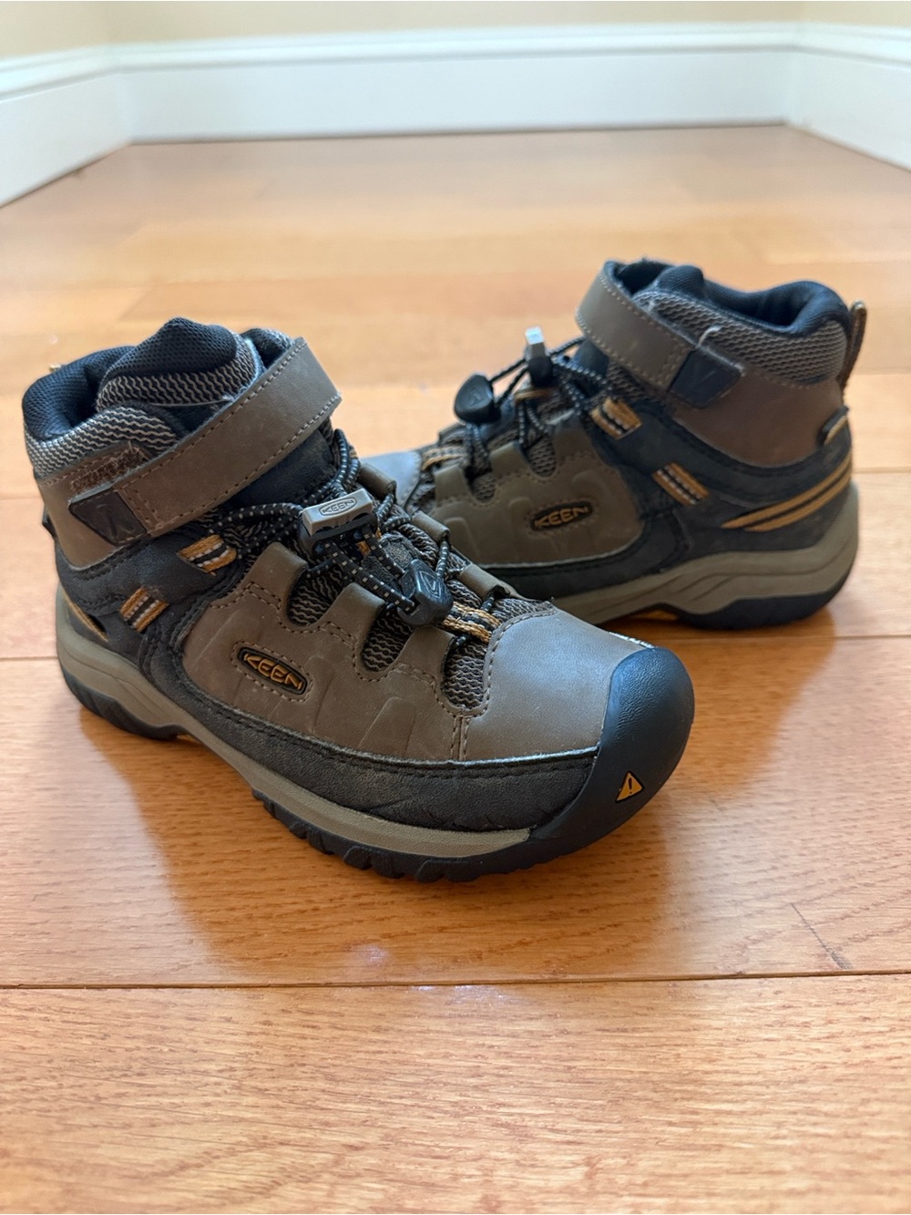 KEEN Little Kids' Targhee Waterproof Boot
